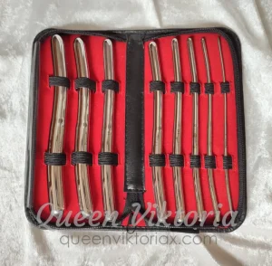 CBT Dilator Set Professionella BDSM Sessioner med CBT och urinrörslekar i Sverige. © Queen Viktoria, queenviktoriax.com